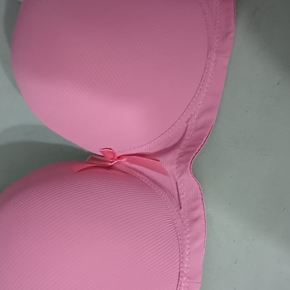 Viola Secret - Picture 4 of 7